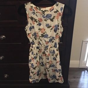 Classy brunch or wine tasting dress